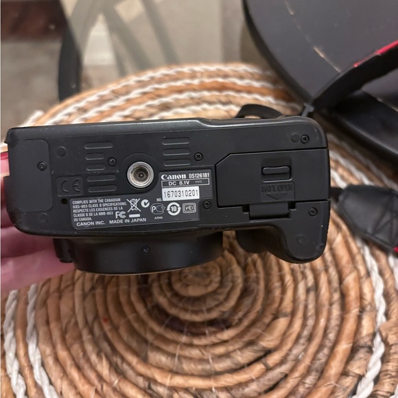 Canon EOS Rebel - Picture 4 of 8